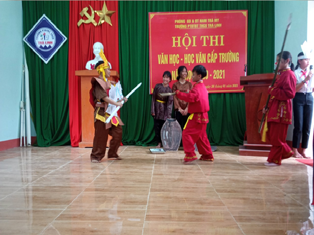 Hình ảnh thánh gióng giết giặc cứu nước